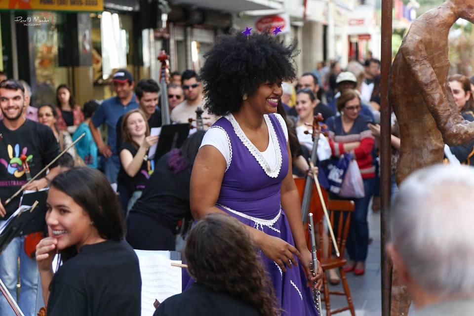 Elen Ortiz: resistência, força feminina e arte