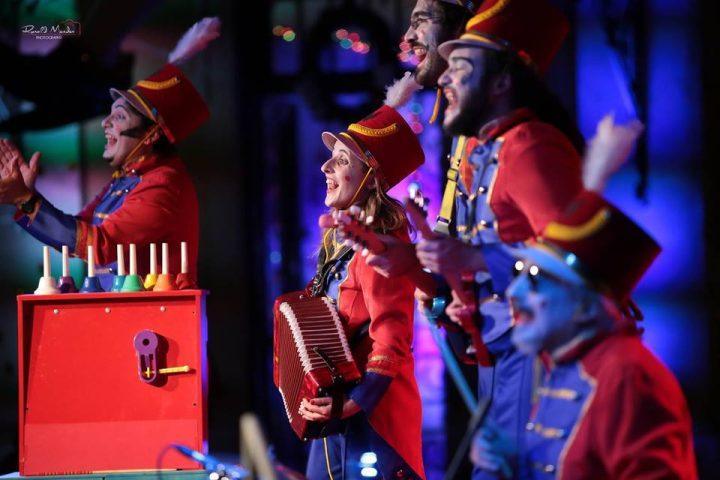 Orquestra de Brinquedos lança DVD na Feira do Livro de Santa Maria